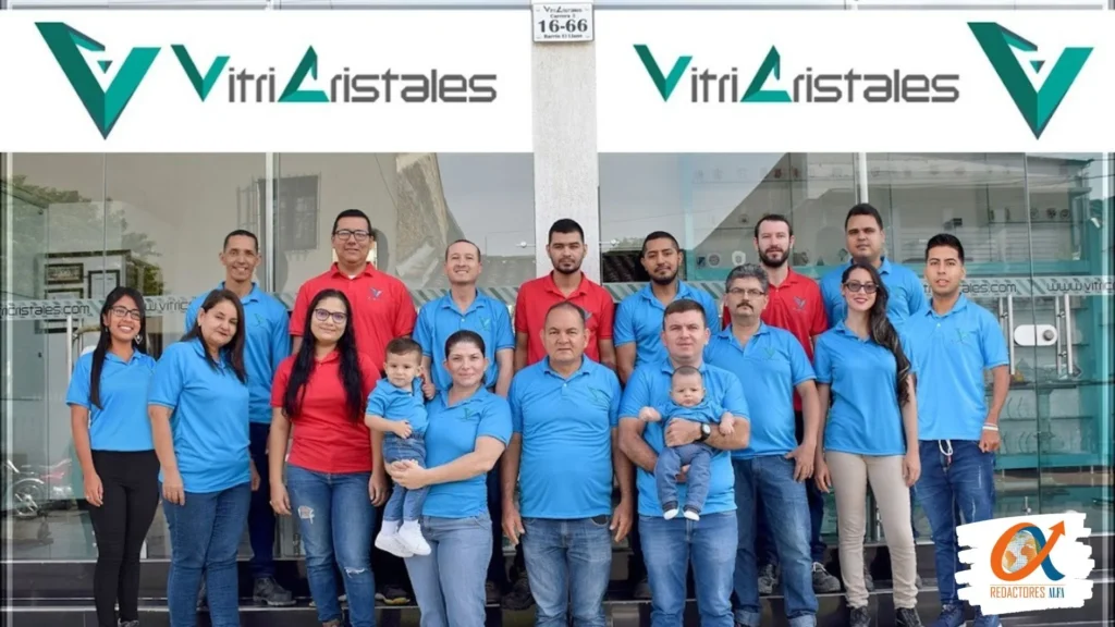 Equipo de VitriCristales listo para recibir el apoyo de Redactores Alfa