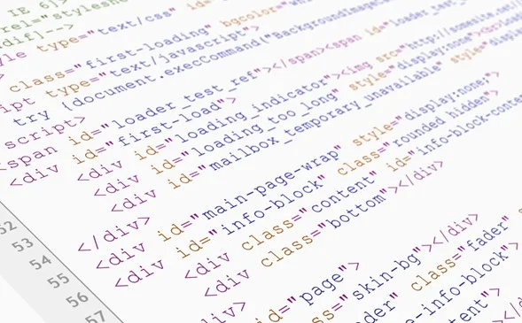 Redactores Alfa revisando la rastreabilidad web